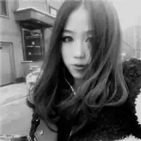 给我几个非主流高清女头像,要黑白的