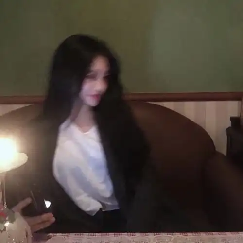 适合冬天的温暖女生头像