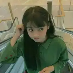 女生头像绿色系女头