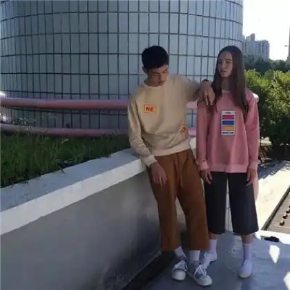 干净的情侣头像男女各一张,谢谢你的不离不弃