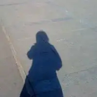 一个人的影子图片女生夜晚一个人的孤独影子图片