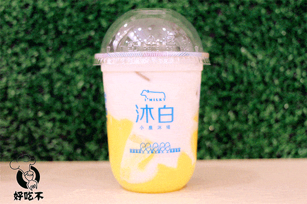 美炸纽约最圣诞范儿的奶茶新宠呆萌雪人杯米妮玻璃房,少女心爆棚