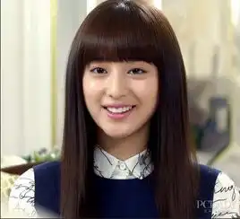 关晓彤晒美照长腿吸睛周冬雨郑爽欧阳娜娜盘点清纯貌美的90后女星