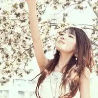 个性独立的新生代女生头像一句话一个字总会牵动我任何情绪