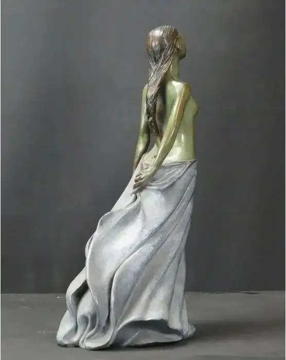 devillechabrolle女性的柔软与脆弱
