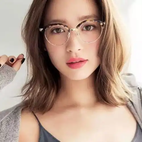 韩版头像女生短发烫发
