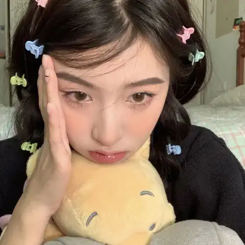 ins纯欲风小姐姐头像