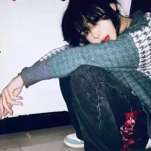 女生头像万言