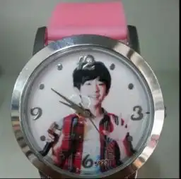 tfboys手表里面图片易烊千玺