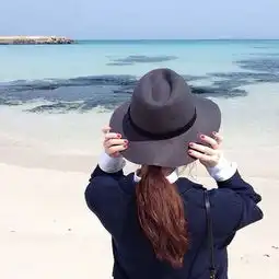 刚刚分手,我被甩,心里难受,看着情侣头像有气,有什么好的头像啊