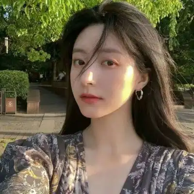 头像女简单气质安静