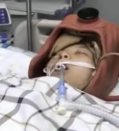 悲痛16岁学霸少女校内跳楼孩子,早恋不丢人