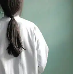 我缺的是你,不是朋友