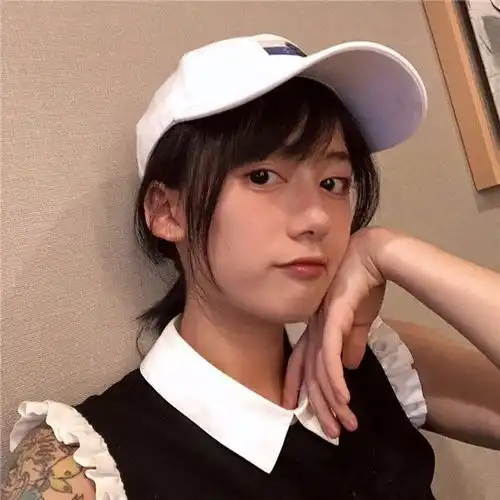 李诞模特女友曝光,外形清纯,在一起是贪图对方的钱