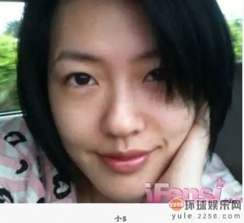 手里有孩子的抱稳了女明星又素颜出来吓唬人