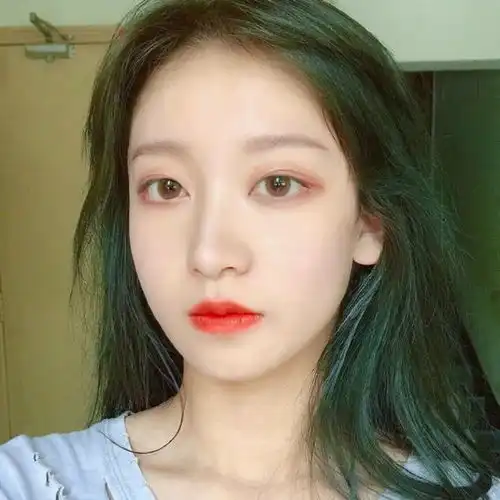 美女头像真人版伤感日韩