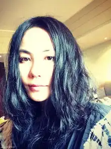 王菲45岁生日晒素颜自拍照盘点女神昔日搞怪文艺照