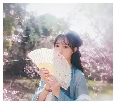 爆笑段子姑娘,保龄球打的不错啊,啥时候来切磋切磋