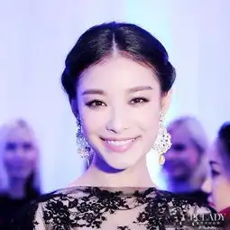 她们哪敢真素颜女星心机伪妆术揭秘