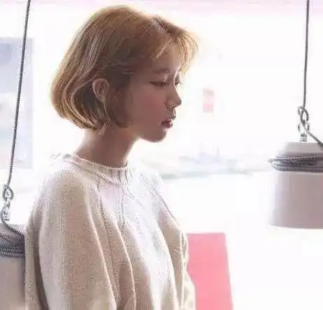 小个子女生最合适,卷发让你秒变168cm