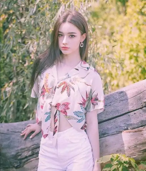 俄罗斯模特颜好身材辣火遍全网网友她是仙女吗