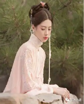 晴暖春日,柳如佳人,晏殊这首词蕴情会意,婉转缠绵