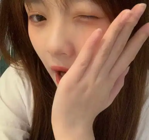 甜酷女生头像