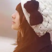 求几张女生侧面或背影的qq头像
