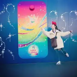 倪妮啥迪士尼游玩照,女神气质与呆萌兼具,少女心爆棚
