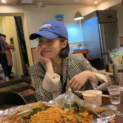 头像女生戴帽子霸气草帽