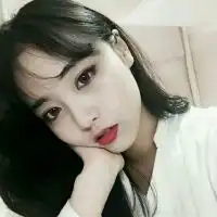 qq头像女生反戴帽子北陌深巷的唯美清新女生头像