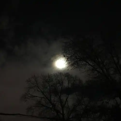 分手啦心痛的像挖掉了一块失恋对女生的打击真的...