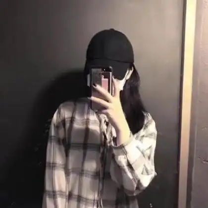 成熟女生qq头像,享受着孤独又渴望快乐的女生
