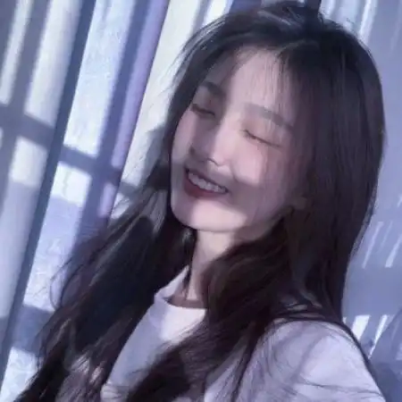 好看的qq女生头像,长发女生让自己变得更漂亮了