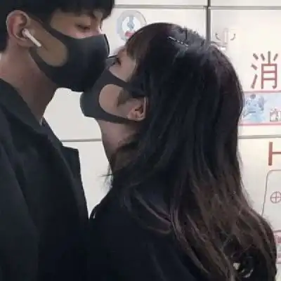 最新头像女可爱真人情头