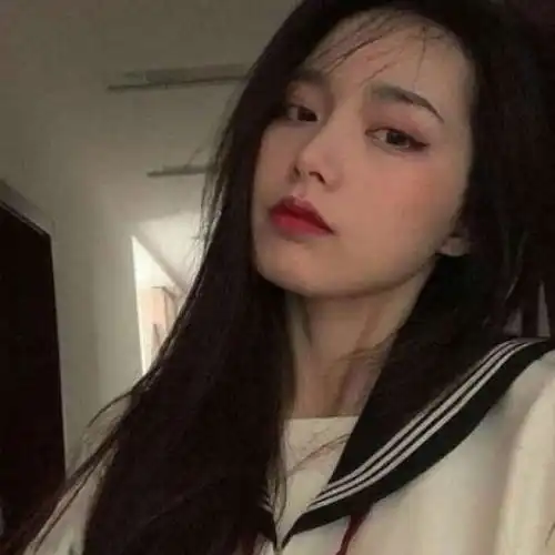 暗黑高冷头像女背影真人