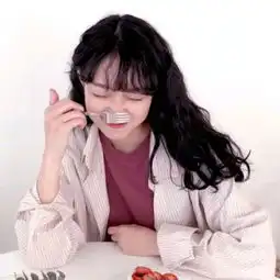 ins至尊版女生头像明明想说留下来,张嘴却变成了你走吧