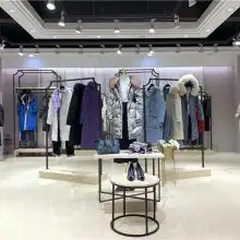 休闲时尚羽绒服19年新款品牌女装折扣尾货走份一手货源品牌女装组合货源图片歌洛菲休闲时尚羽绒服19年新款品牌女装折扣尾货走份一手货源品牌女装组合货源图片大全休闲时尚羽绒服19年新款品牌女装折扣尾货走份一手货源品牌女装组合货源图片大全