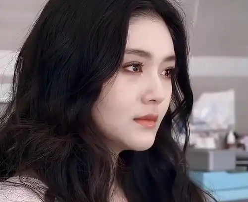 6位没有上镜脸的女星,真人惊为天人,荧屏却平平无奇