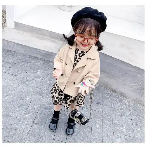 女童韩版宽松牛仔衣外套2020春季新款童装玫瑰绣花中小童牛仔服潮