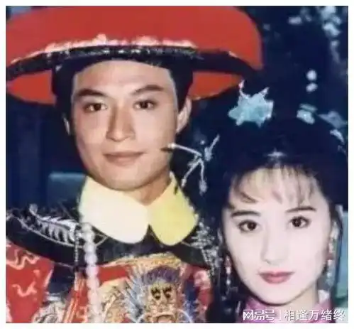 强吻刘嘉玲宁静,和妻子牵手去离婚,还为弟弟抛弃二婚妻子