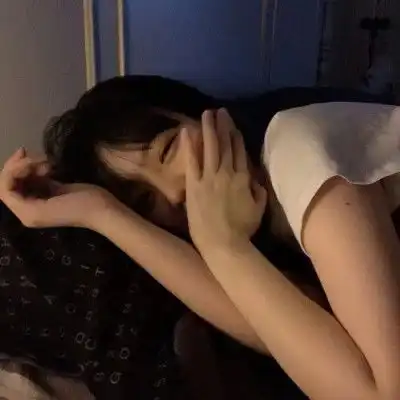 甜酷女孩的单身文案