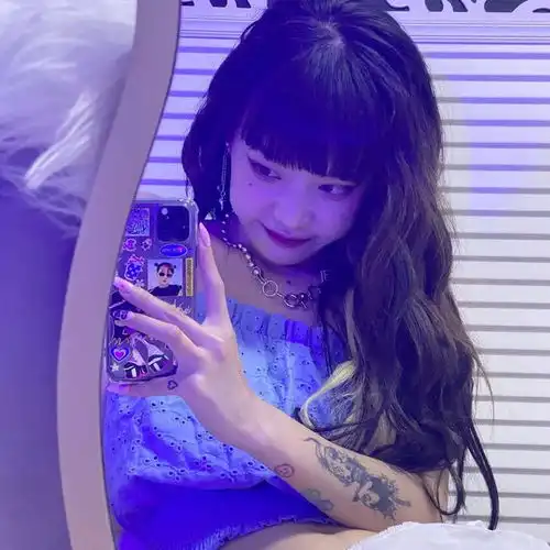 甜酷女生头像令人惊艳的不会太早出场