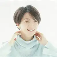 情侣头像女生短发真实微信头像图片大全