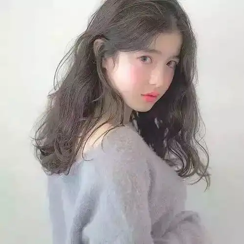 又想骗我做头发,今年流行仙女烫