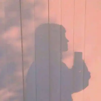 黑白背影头像女生侧脸女生伤感的头像合集