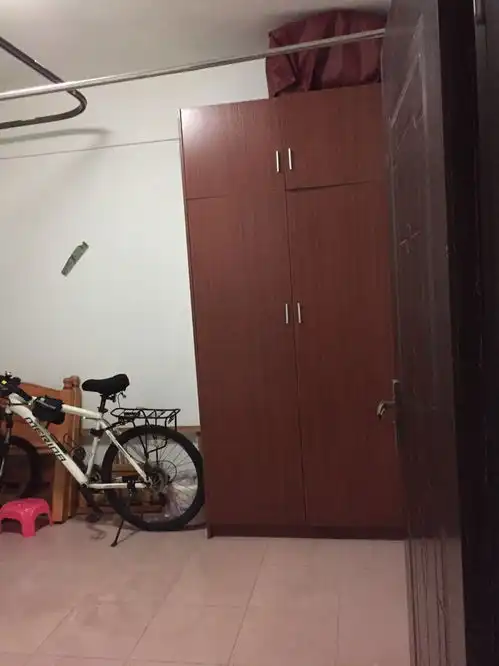 小姐姐一人福景居小区主卧1200客村地铁站