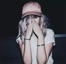 不爱上镜也能拍出美爆的自拍照