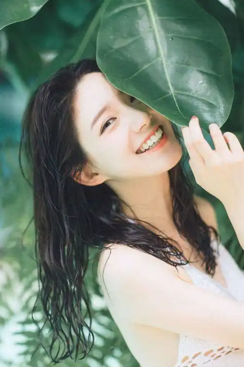 把剪刀手放下来,拍照更好看,10个拍照手的好看姿势送给你