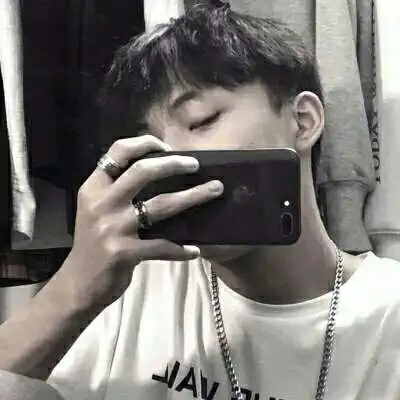 男生头像可爱呆萌真人碎了一地的爱情专一